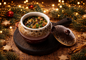 Мясо в горшочке