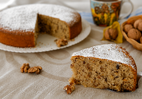 Пирог с грецкими орехами